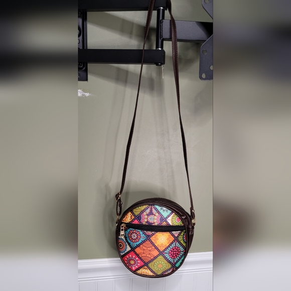 Boho Style Round Crossbody or Shoulder Bag RC Custom Tailoring - Picture 4 of 11